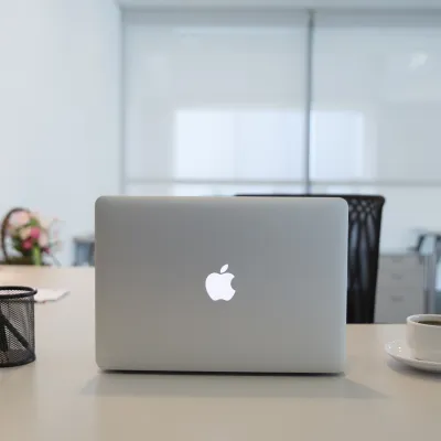 Sideloading et ouverture : pourquoi Apple vient de perdre sa bataille contre le DMA