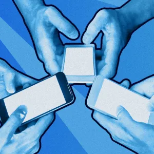 Interdiction des réseaux sociaux aux moins de 15 ans : « On demande aux parents de faire le “sale boulot” que l’Etat refuse d’imposer aux géants du numérique »