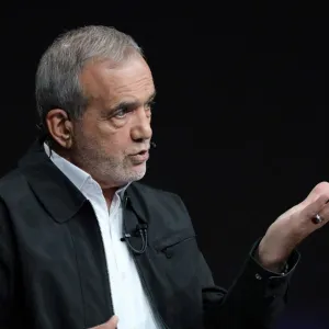 Le président iranien promet d'empêcher la police des mœurs de "déranger" les femmes qui ne portent pas le voile en public