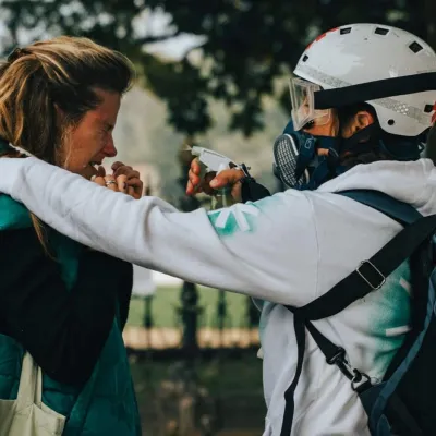 « Les pires douleurs de leur vie » : des milliers de femmes signalent des troubles menstruels à cause des lacrymos