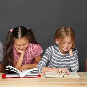 Écran ou papier… pourquoi tourner une page vaut mieux que cliquer