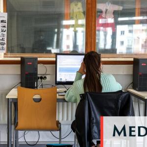 Élèves traqués par les publicitaires du Net: le casse-tête des enseignants français