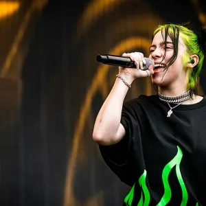 Pourquoi les paroles de chansons sont de plus en plus simples et badantes