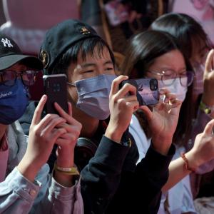 « La critique de la technologie mérite un débat moins caricatural que le clash entre les anti-5G et Emmanuel Macron »