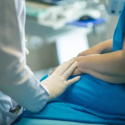 150 pathologies et cancers repérés sur scanner : comment Alibaba réveille la radiologie avec une IA open source