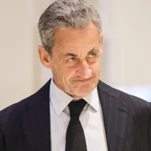 Les proches de Kadhafi menacent Sarkozy