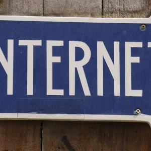 De l’Internet distribué à la victoire des plateformes...