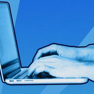 Interdiction des réseaux sociaux aux moins de 15 ans : « La voix des jeunes est absente du débat sur la régulation du numérique »