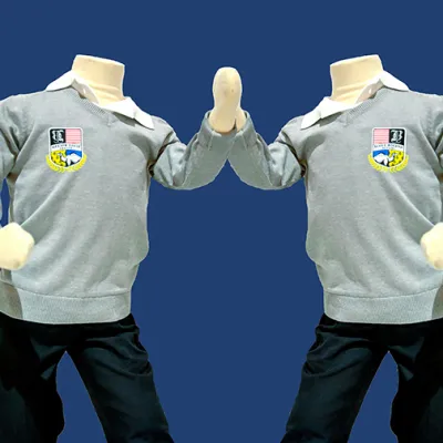 Qui est convaincu par l’uniforme ?