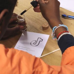 Atelier jeunes : visualiser l'impact d'usages numériques | Limites numériques
