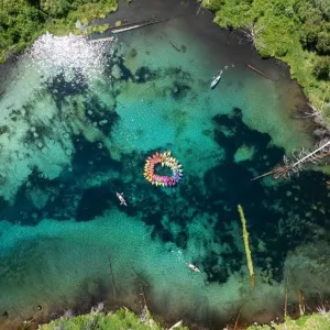 La destruction de méga-barrages a permis le retour des saumons sur une rivière autochtone sacrée