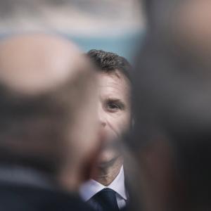 Comment Macron met le couvercle sur les casseroles