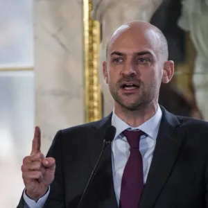 La sécurité nationale en danger ? Il a cliqué sur un lien douteux, le téléphone du ministre des Affaires étrangères Jean-Noël Barrot piraté