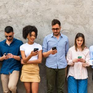 Comment peut-on réinventer nos réseaux sociaux ?