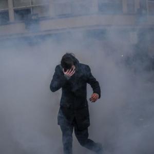 Techniques ortophoniques pour se protéger du gaz lacrymogène - Tuto-Palais