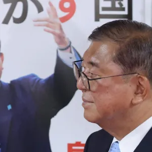 Au Japon, le Premier ministre Shigeru Ishiba s'accroche au pouvoir, malgré sa débâcle électorale