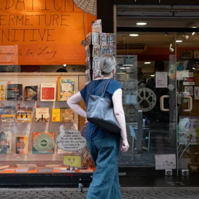 La librairie Dinali tourne la page : « Ça fait déjà trois ans qu’on tire la langue »
