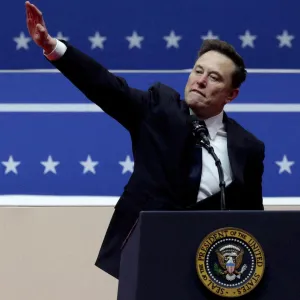 « L’intelligence artificielle accélère le désastre écologique, renforce les injustices et aggrave la concentration des pouvoirs »