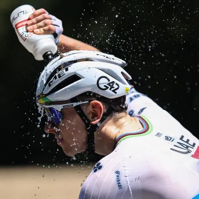 Étapes le matin, maillots glacés, report en septembre : comment le Tour de France peut-il s’adapter aux canicules à répétition ?