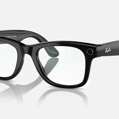☕️ Meta réfléchirait à des lunettes qui enregistrent tout, tout le temps