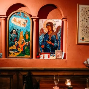 Chez Mgr Rey, on va à contre-Coran