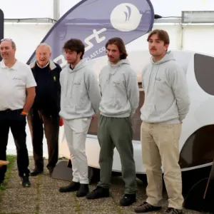 Innovation : deux ingénieurs lancent un projet de voilier en fibre de lin