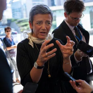 Margrethe Vestager, ancienne vice-présidente de la Commission européenne : « Nous pouvons bâtir des cadres de gouvernance entièrement nouveaux pour l’IA »
