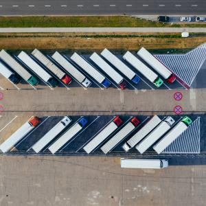 Digital transformation and use cases in logistics