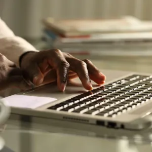 En Afrique, des «petites mains» du numérique toujours aussi précaires à l’heure du boom de l’IA