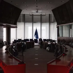 Au Parlement européen, le fécond lobbying des anti-IVG