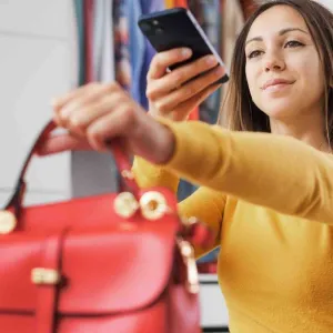 Vendre des vêtements sur Vinted, une affaire de femmes ?
