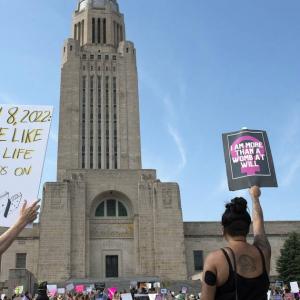 IVG: pourquoi Facebook a-t-il transféré à la police les messages privés d’une mineure dans le Nebraska?