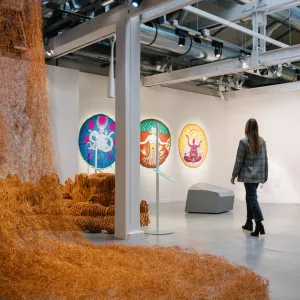 À l’expo « Chaosmos », trois artistes nous racontent les origines et l’évasion