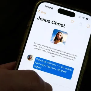 Quand l’IA permet de plonger dans les textes sacrés : CatéGPT, Magisterium AI ou Rabbi Ari