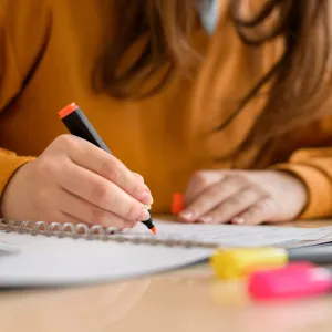 Surligneurs en Ligne : Les 3 Meilleures Solutions pour Annoter le Web