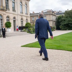 François Bayrou, pas com les autres