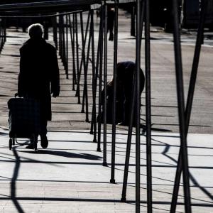 Covid-19 : la crise sanitaire a fait basculer un million de Françaises et de Français dans la pauvreté