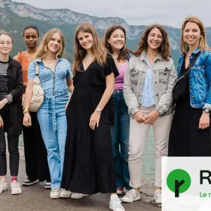 Pollution, sécheresse... Des lycéennes enquêtent sur le lac d'Annecy