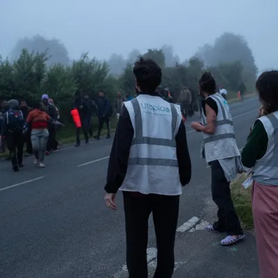 Violence d’extrême droite : à Calais, le cri dans le vide des associations d’aide aux exilés