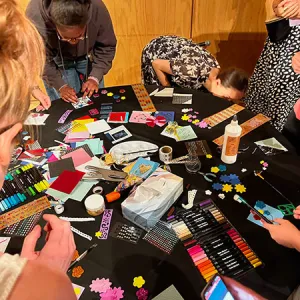 S’accrocher à l’école grâce à l’art-thérapie moderne
