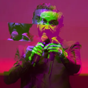 Hanouna fait son come-Baback sur W9