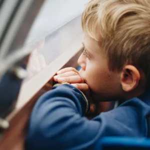 L’ennui n’est pas seulement acceptable chez les enfants, il est bénéfique