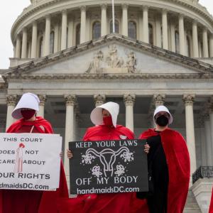 Comment les applis de règles pourraient servir à traquer les femmes qui avortent aux États-Unis