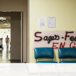 Agate, 32 ans, sage-femme : "C'est si dur que je pense déjà à une reconversion"