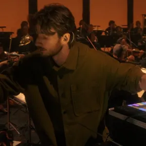 Thylacine - Vivaldi (and 74 musicians) (Official Video) - YouTube