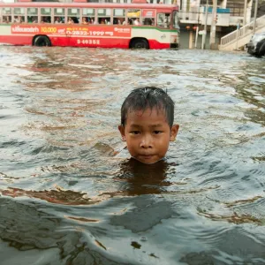 « L’été et la mer », le roman de 1987 qui annonçait le dérèglement climatique