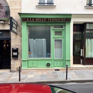 À la belle fermière (Paris)