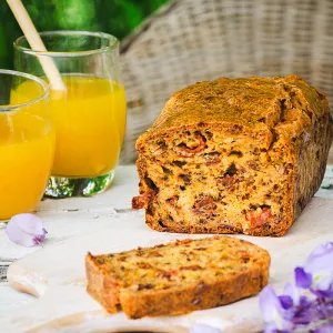 Cake aux tomates séchées (végétarien, vegan)