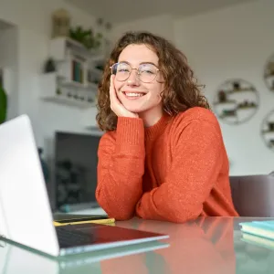 Scientists have studied remote work for 4 years and have reached a clear conclusion: working from home makes us happier - Caring Minds United