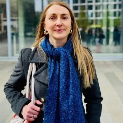 Au tribunal, l’école face aux offensives de l’extrême droite